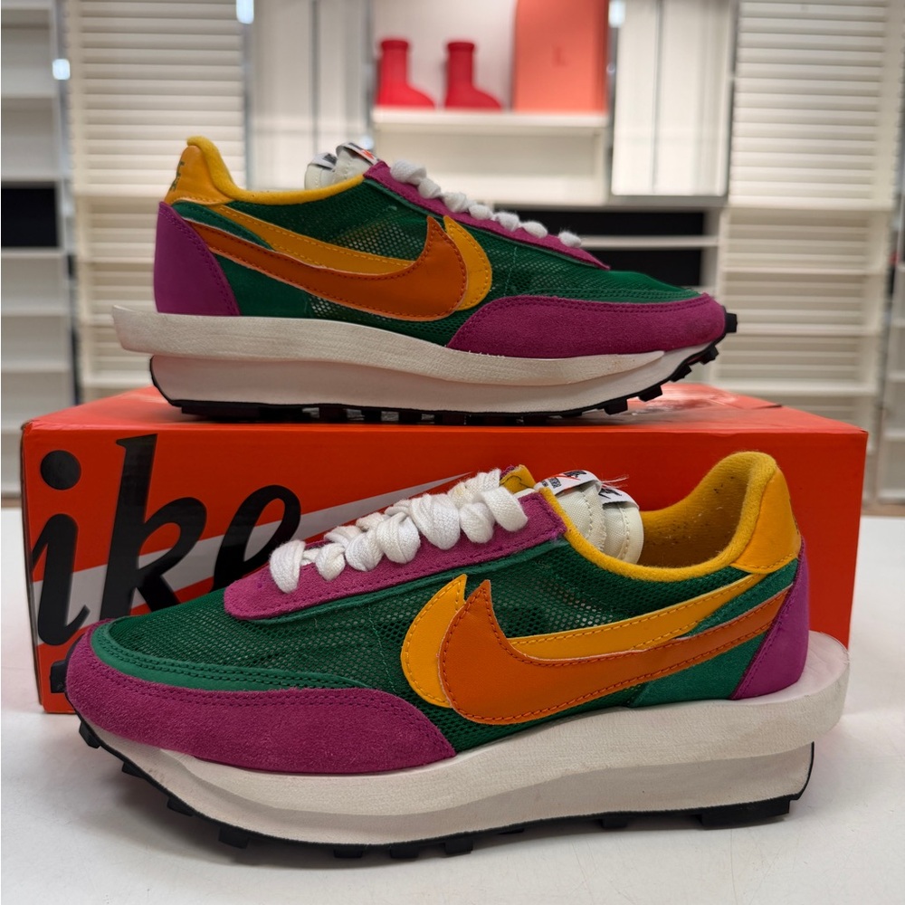 sacai x Nike LDWaffle 'Pine Green' - LIGHTLY WORN WITH BOX